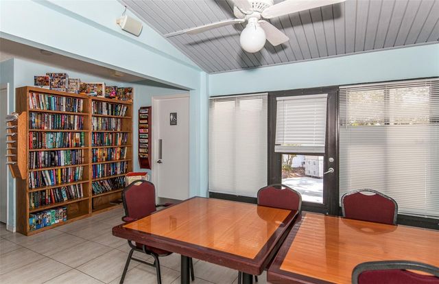 247 SOUTHAMPTON LANE 272, Venice, FL 34293