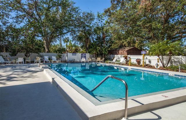 247 SOUTHAMPTON LANE 272, Venice, FL 34293