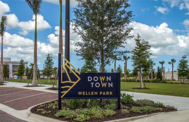 247 SOUTHAMPTON LANE 272, Venice, FL 34293