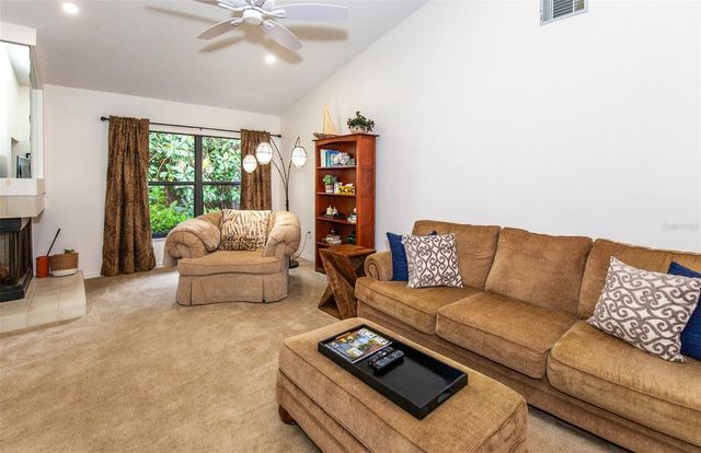 247 SOUTHAMPTON LANE 272, Venice, FL 34293