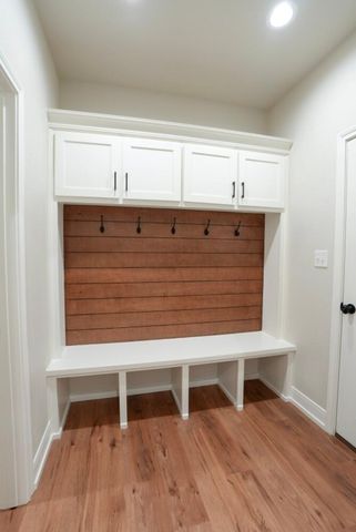 712 E 19th Street, Wolfforth, TX 79382