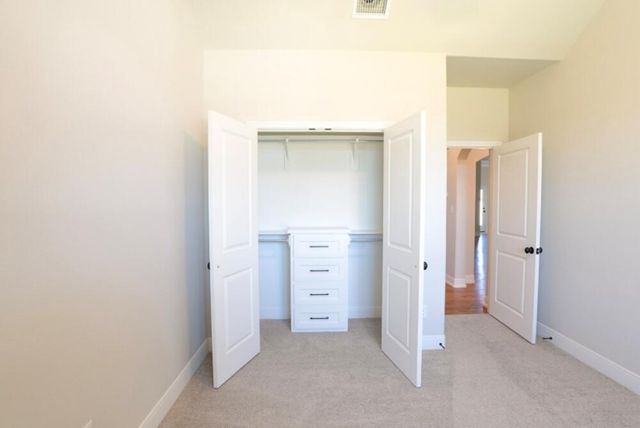 712 E 19th Street, Wolfforth, TX 79382