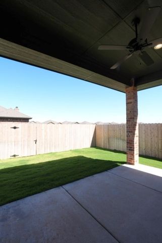 712 E 19th Street, Wolfforth, TX 79382