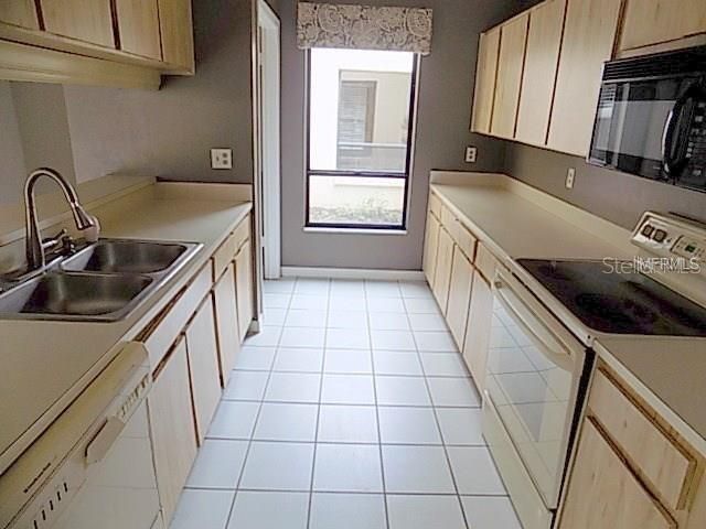1413 STAR JASMINE LANE, Brandon, FL 33511