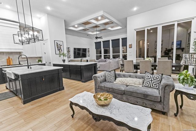 1433 Gifford Park, Bulverde, TX 78163