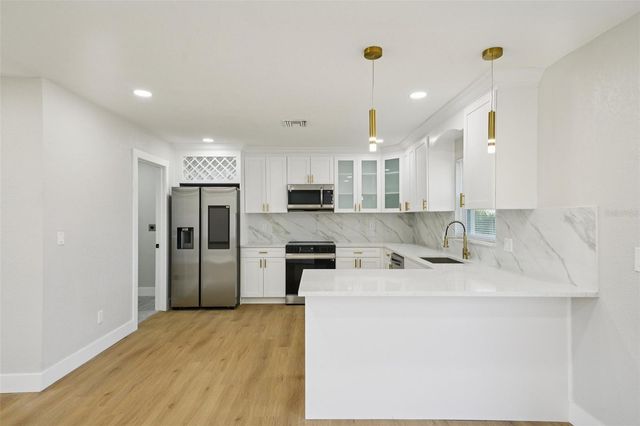 9061 SUNRISE DRIVE, Largo, FL 33773