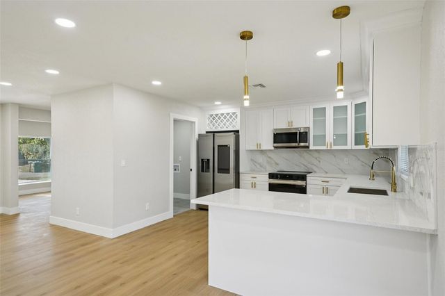 9061 SUNRISE DRIVE, Largo, FL 33773