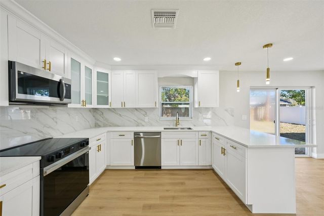 9061 SUNRISE DRIVE, Largo, FL 33773