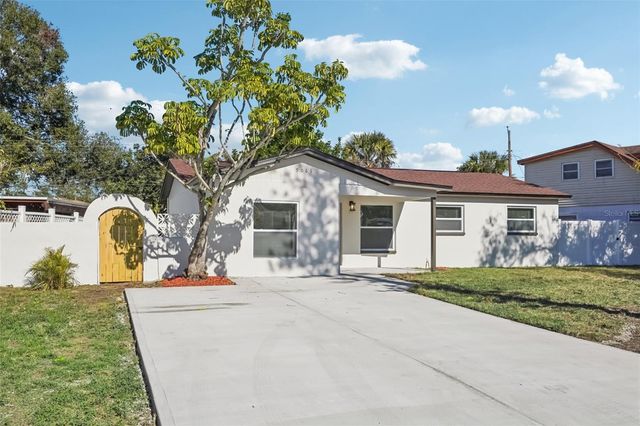 9061 SUNRISE DRIVE, Largo, FL 33773