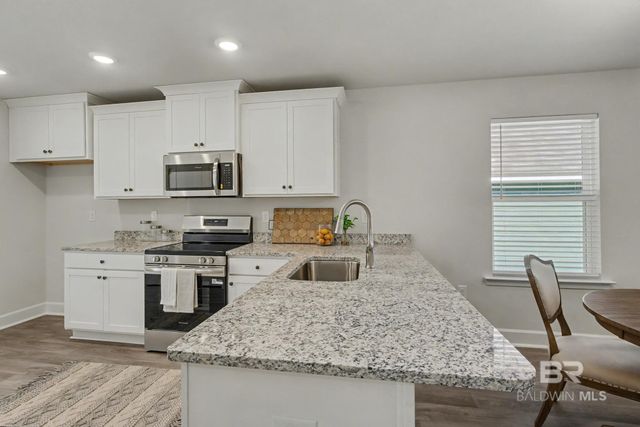 79 Summer Oaks Drive, Daphne, AL 36526