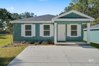 79 Summer Oaks Drive, Daphne, AL 36526