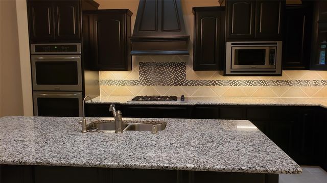 9014 Meacom Drive, Conroe, TX 77384