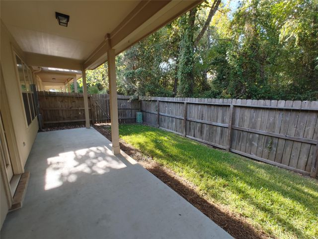 9014 Meacom Drive, Conroe, TX 77384