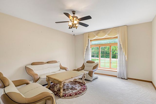 40322 N Golden Eagle Court, Antioch, IL 60002