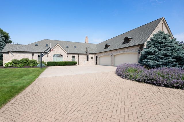 1700 Littler Drive, Chesterton, IN 46304