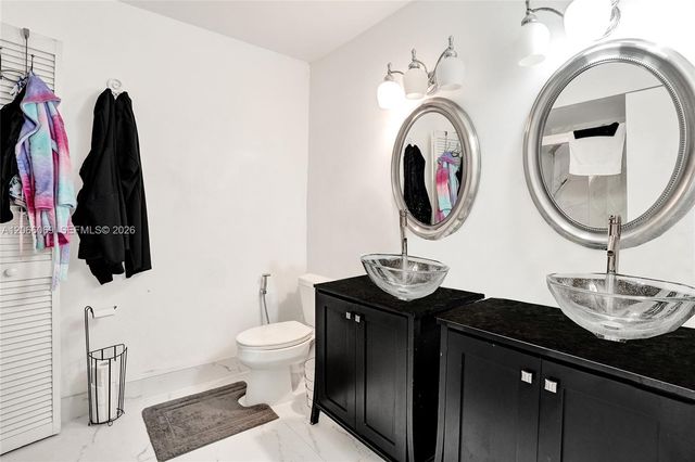 2999 Lakewood Lane, Hollywood, FL 33021