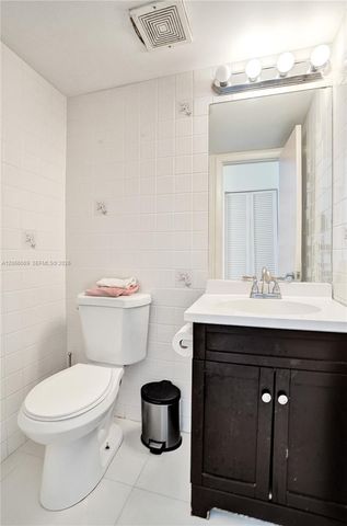 2999 Lakewood Lane, Hollywood, FL 33021