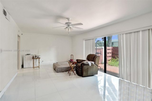 2999 Lakewood Lane, Hollywood, FL 33021