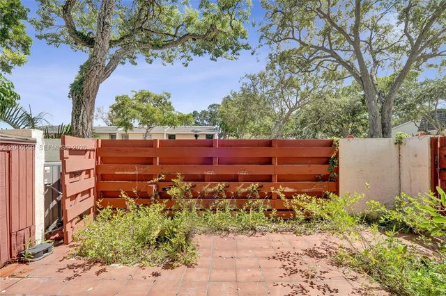 2999 Lakewood Lane, Hollywood, FL 33021
