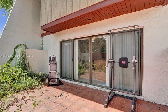 2999 Lakewood Lane, Hollywood, FL 33021