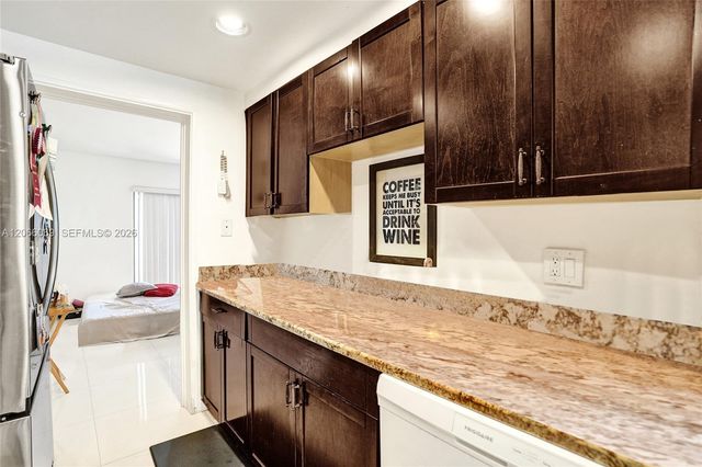2999 Lakewood Lane, Hollywood, FL 33021