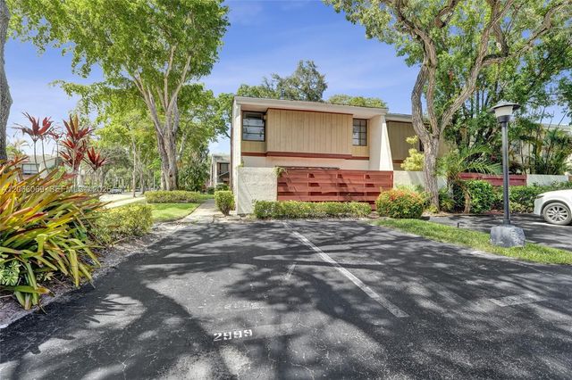 2999 Lakewood Lane, Hollywood, FL 33021