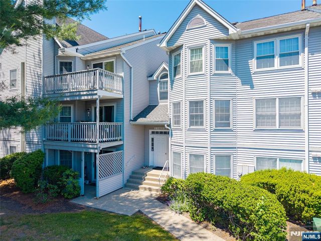 15 Boulder Run Road 148, Paterson, NJ 07501