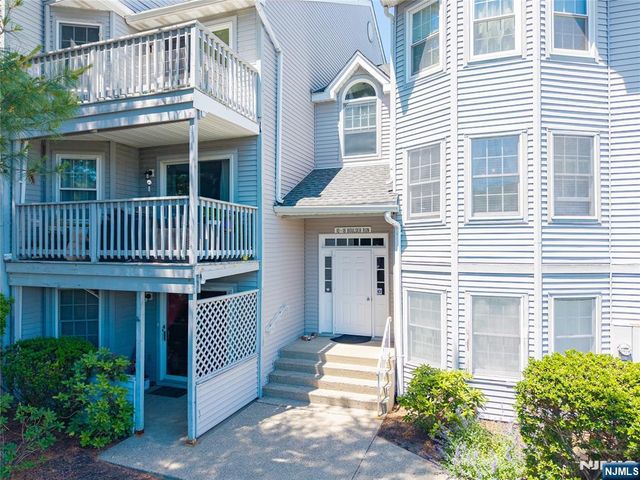 15 Boulder Run Road 148, Paterson, NJ 07501
