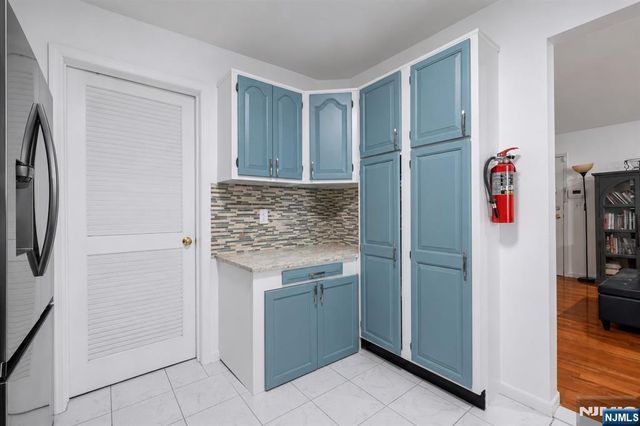 15 Boulder Run Road 148, Paterson, NJ 07501