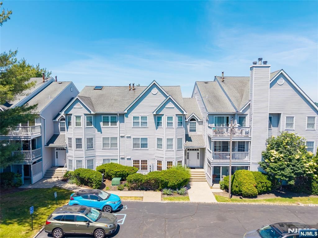 15 Boulder Run Road 148, Paterson, NJ 07501