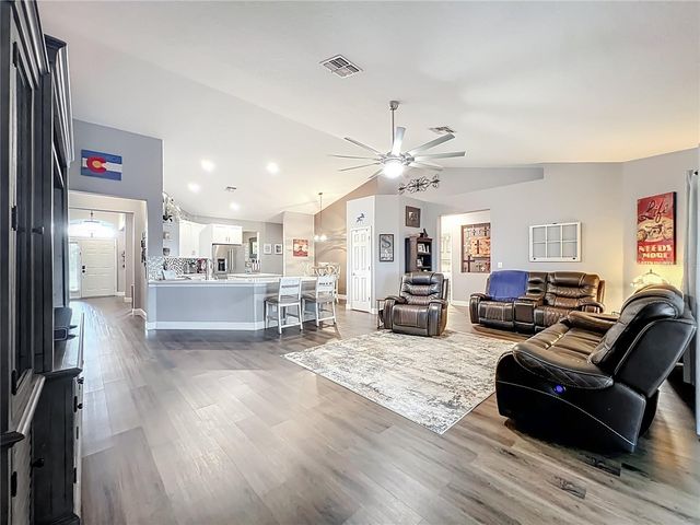 135 BLACKSTONE CREEK RD, Groveland, FL 34736