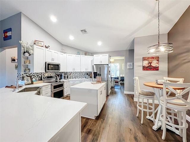 135 BLACKSTONE CREEK RD, Groveland, FL 34736