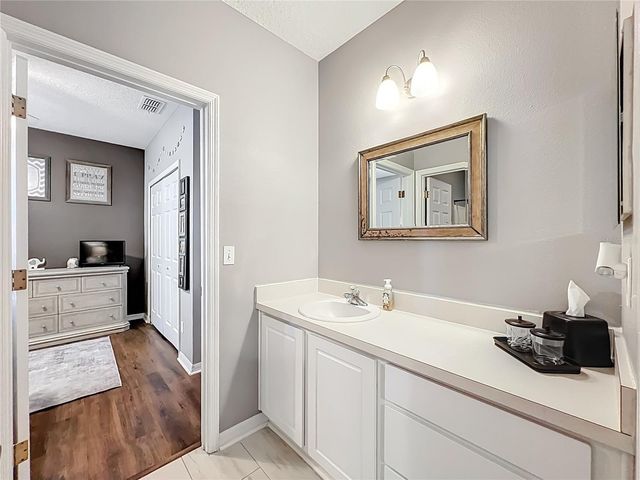 135 BLACKSTONE CREEK RD, Groveland, FL 34736