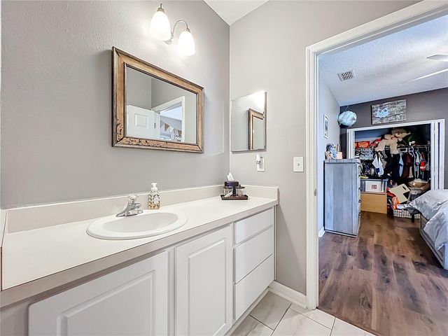 135 BLACKSTONE CREEK RD, Groveland, FL 34736