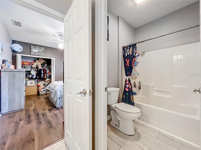 135 BLACKSTONE CREEK RD, Groveland, FL 34736