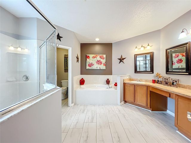 135 BLACKSTONE CREEK RD, Groveland, FL 34736