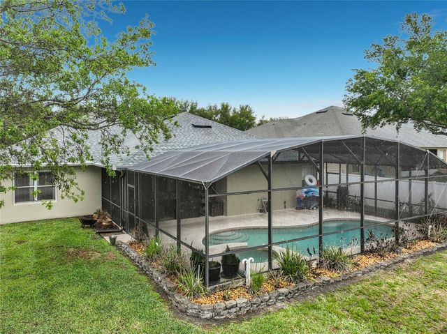 135 BLACKSTONE CREEK RD, Groveland, FL 34736