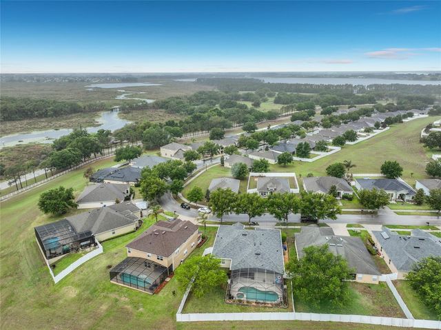 135 BLACKSTONE CREEK RD, Groveland, FL 34736