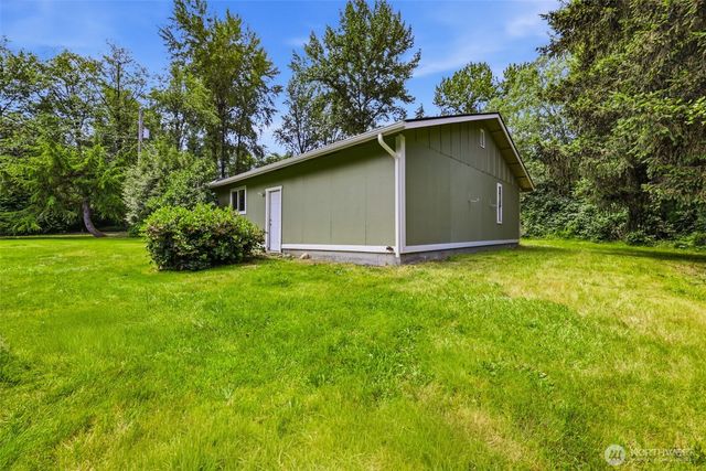 3325 44th Street Ct, Tacoma, WA 98443