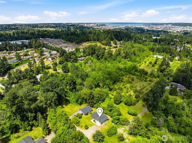 3325 44th Street Ct, Tacoma, WA 98443
