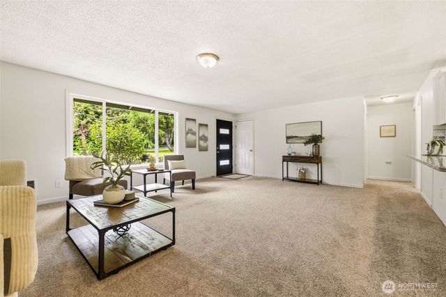 3325 44th Street Ct, Tacoma, WA 98443
