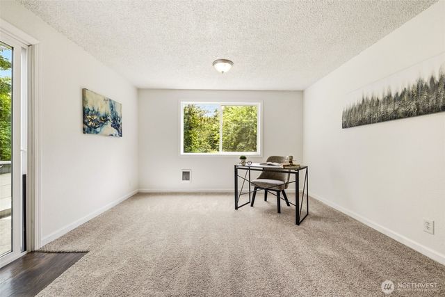3325 44th Street Ct, Tacoma, WA 98443