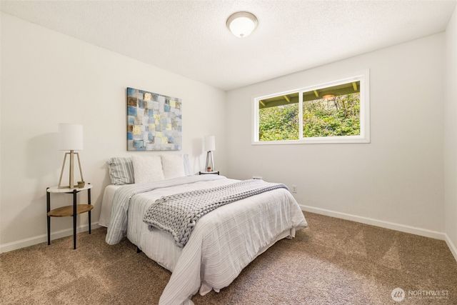 3325 44th Street Ct, Tacoma, WA 98443