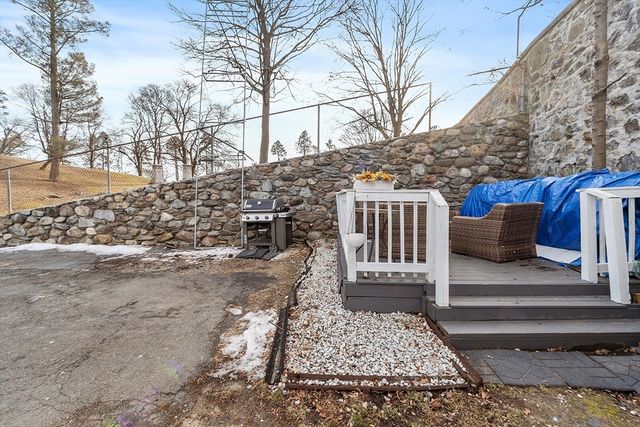 2 Grove St, Methuen, MA 01844