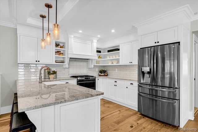 221 N Rogers Street, Northville, MI 48167