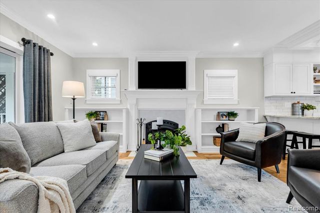 221 N Rogers Street, Northville, MI 48167