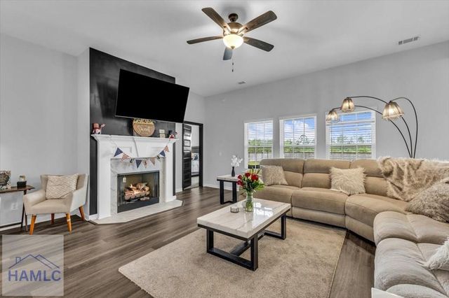 1489 Arnold Drive SE, Allenhurst, GA 31301