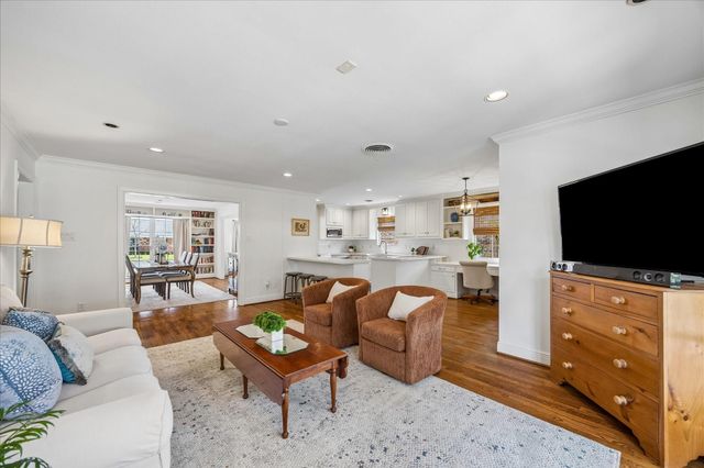 7614 Highmeadow Drive, Houston, TX 77063