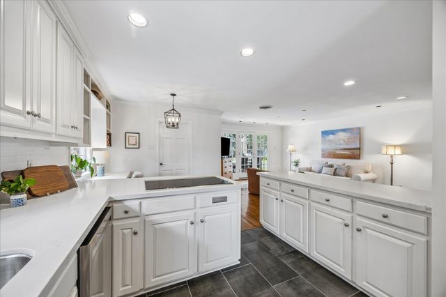 7614 Highmeadow Drive, Houston, TX 77063