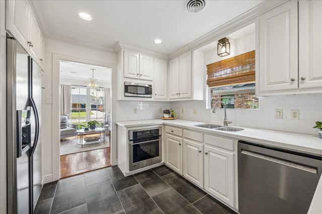 7614 Highmeadow Drive, Houston, TX 77063